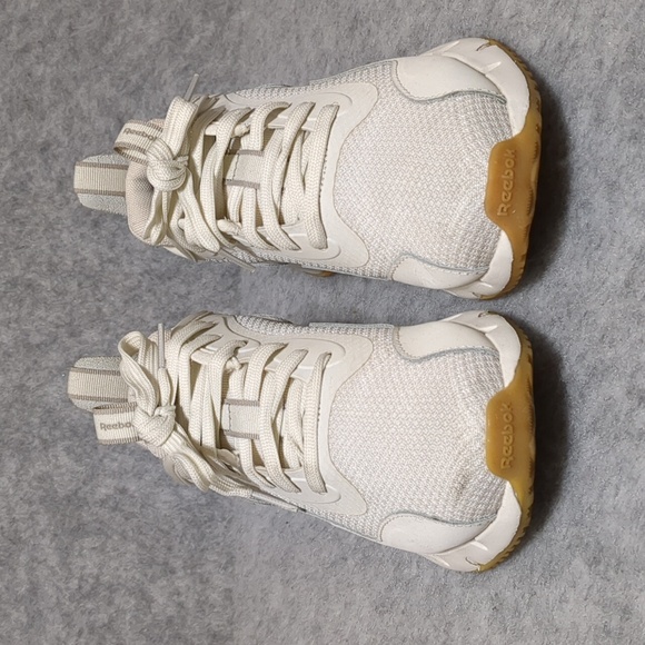 Reebok ZIG DYNAMICA Chalk Grey Women's Shoes Size 7 - Picture 2 of 9